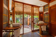 Le Taha'a by Pearl Resorts - Pool Beach Villa - Bathroom
Le Taha'a by Pearl Resorts